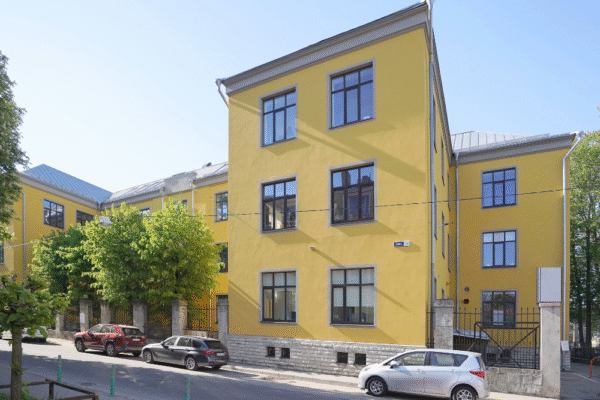 Niine 11 Loomemaja